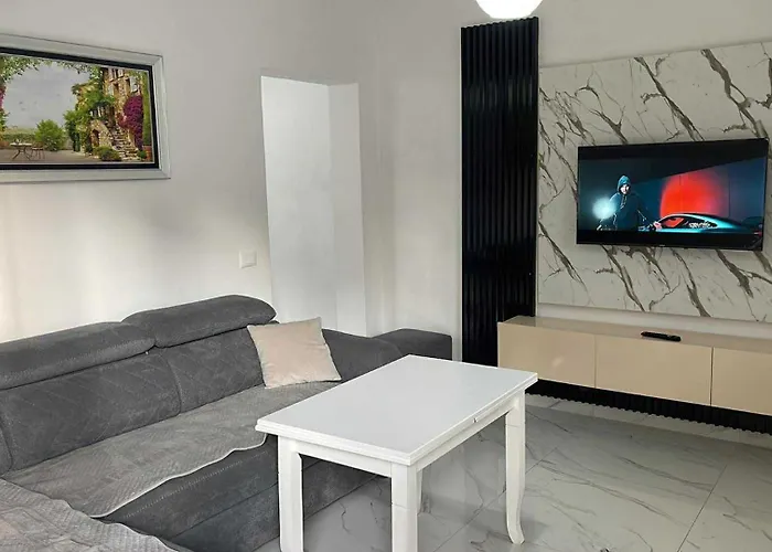 Klajdi Appartamento Vlorë